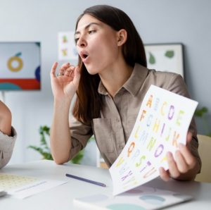 تلفظ کلمات present, record, object, address در انگلیسی