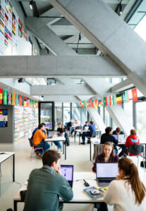 خرید آیلتس تضمینی؟ این واقعیت‌ها می‌تواند آینده شما را تهدید کند