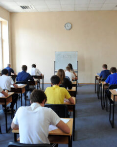 داستان کوتاه انگلیسی با گذشته استمراری (Past Continuous)